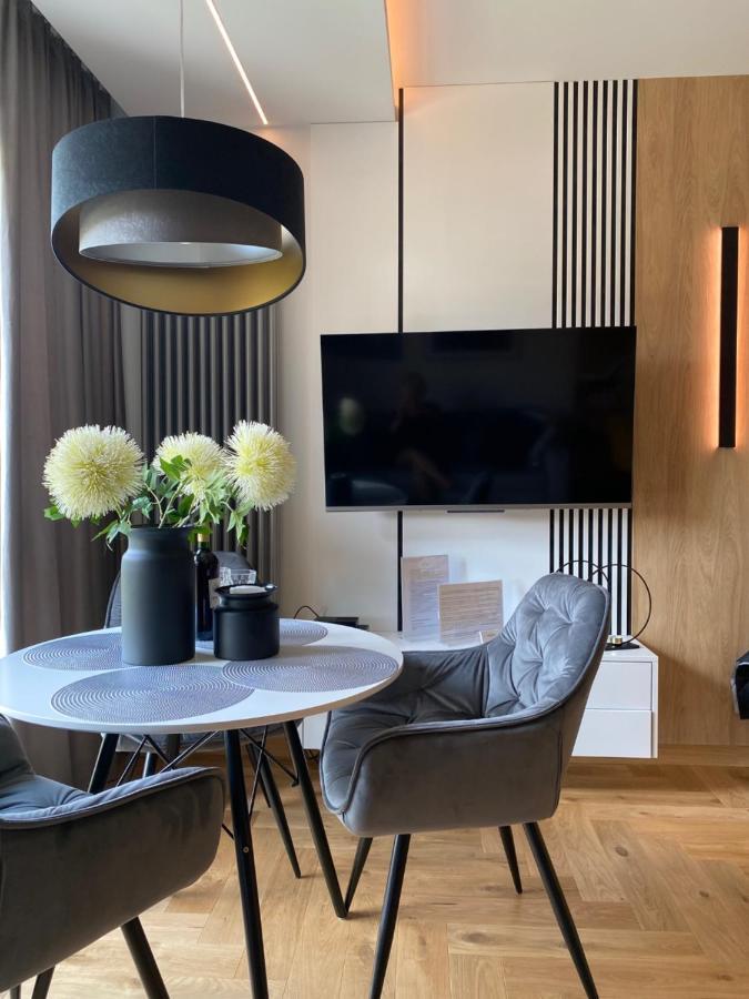 Family & Business Elegant Apartments Ventus IX Wiekow- Centrum Downtown New! Kielce Eksteriør billede